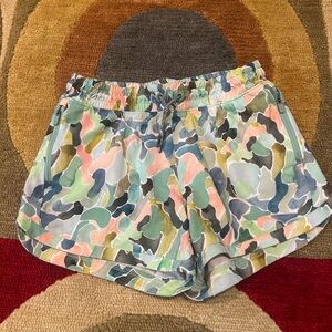 Athleta Girl All Play 3” Athletic Shorts Mosaic Green Girls Kids Size XL / 14